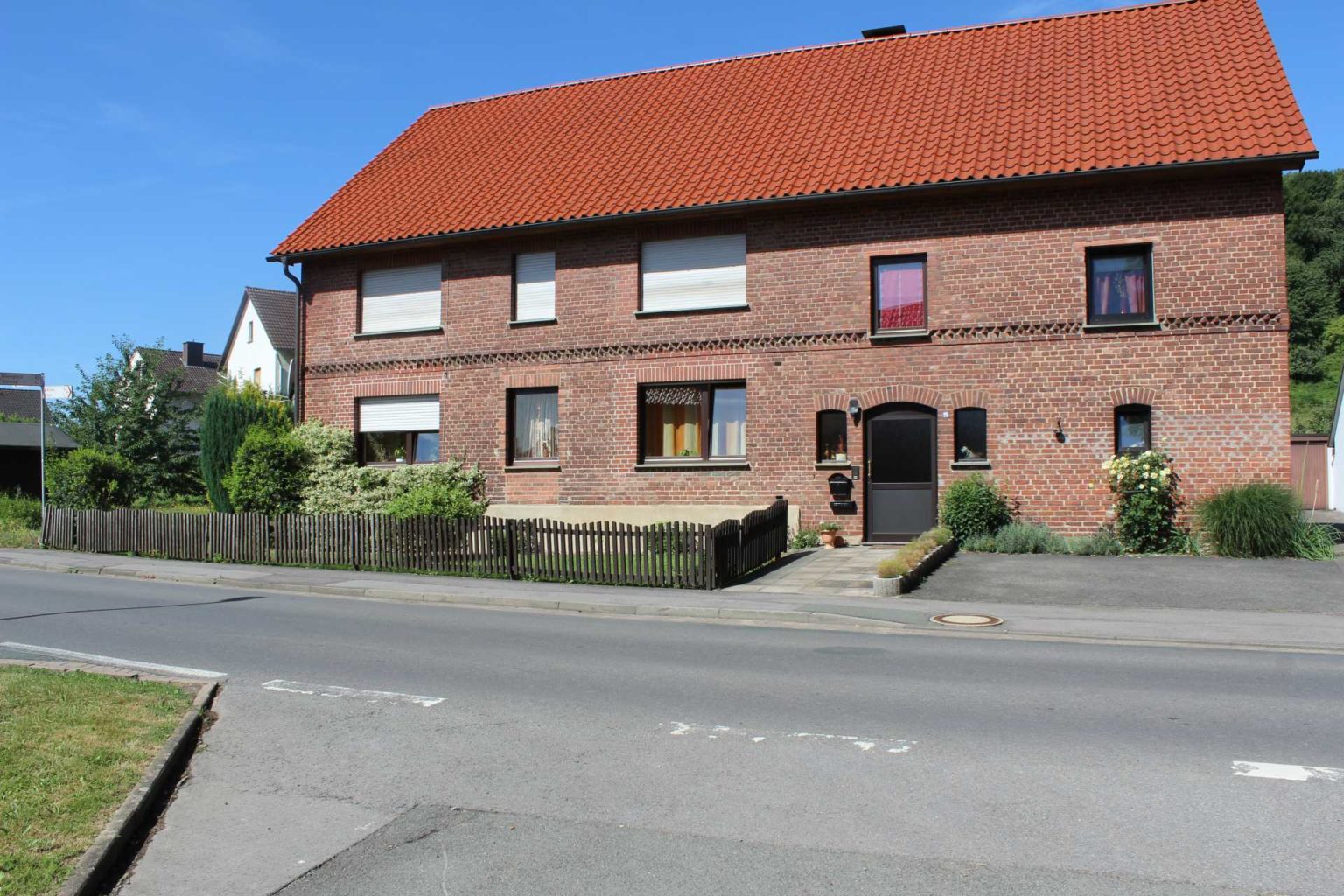 PRO HAUS Immobilien | Großzügiges Wohnhaus